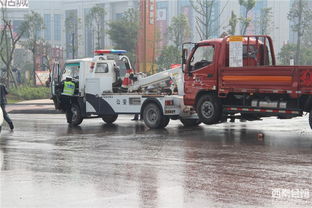 大安區(qū)2014年度道路危險(xiǎn)貨物運(yùn)輸暨校車安全事故應(yīng)急演練紀(jì)實(shí) 強(qiáng)化安全防線，守護(hù)生命之路
